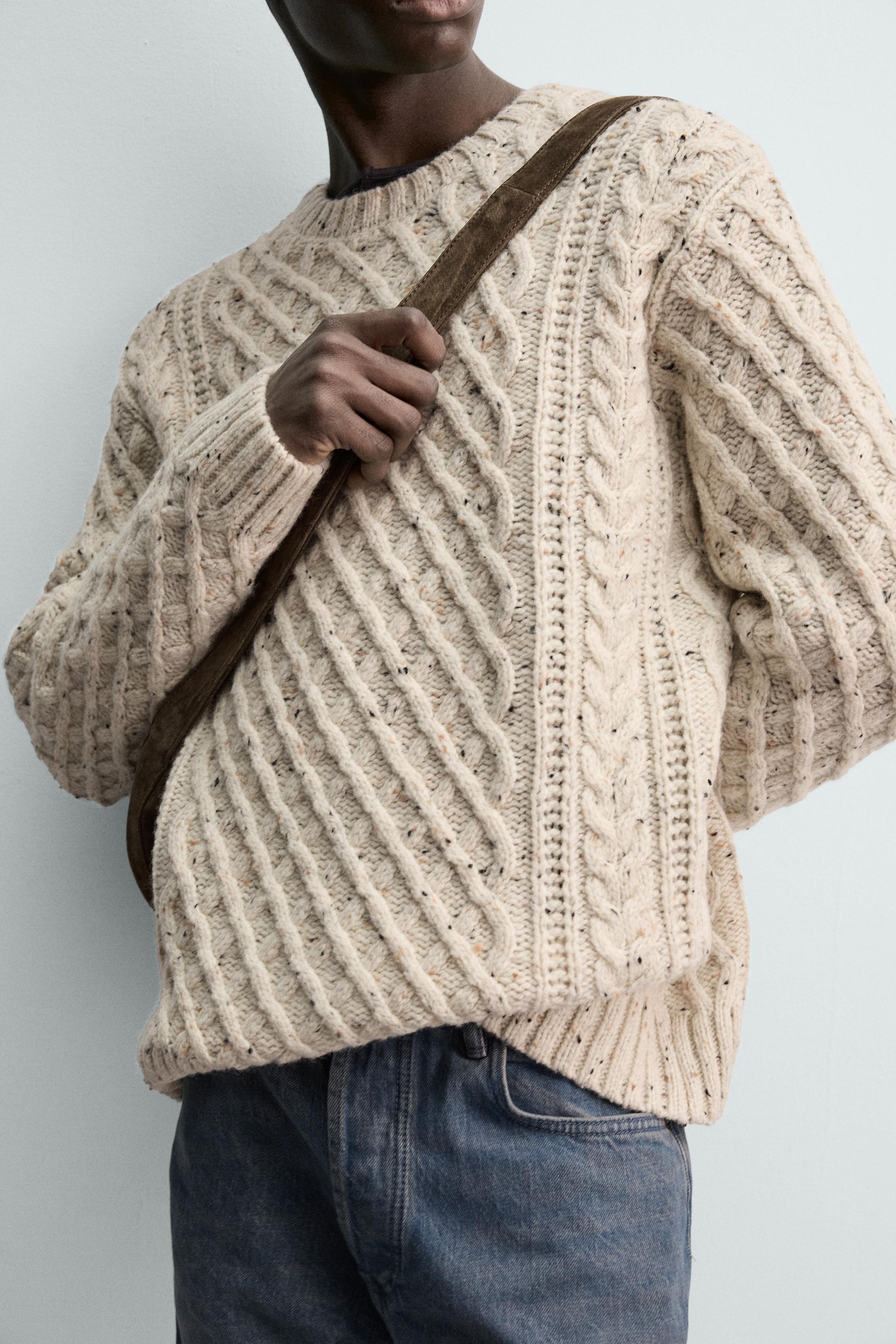 WOOL CABLE KNIT JUMPER