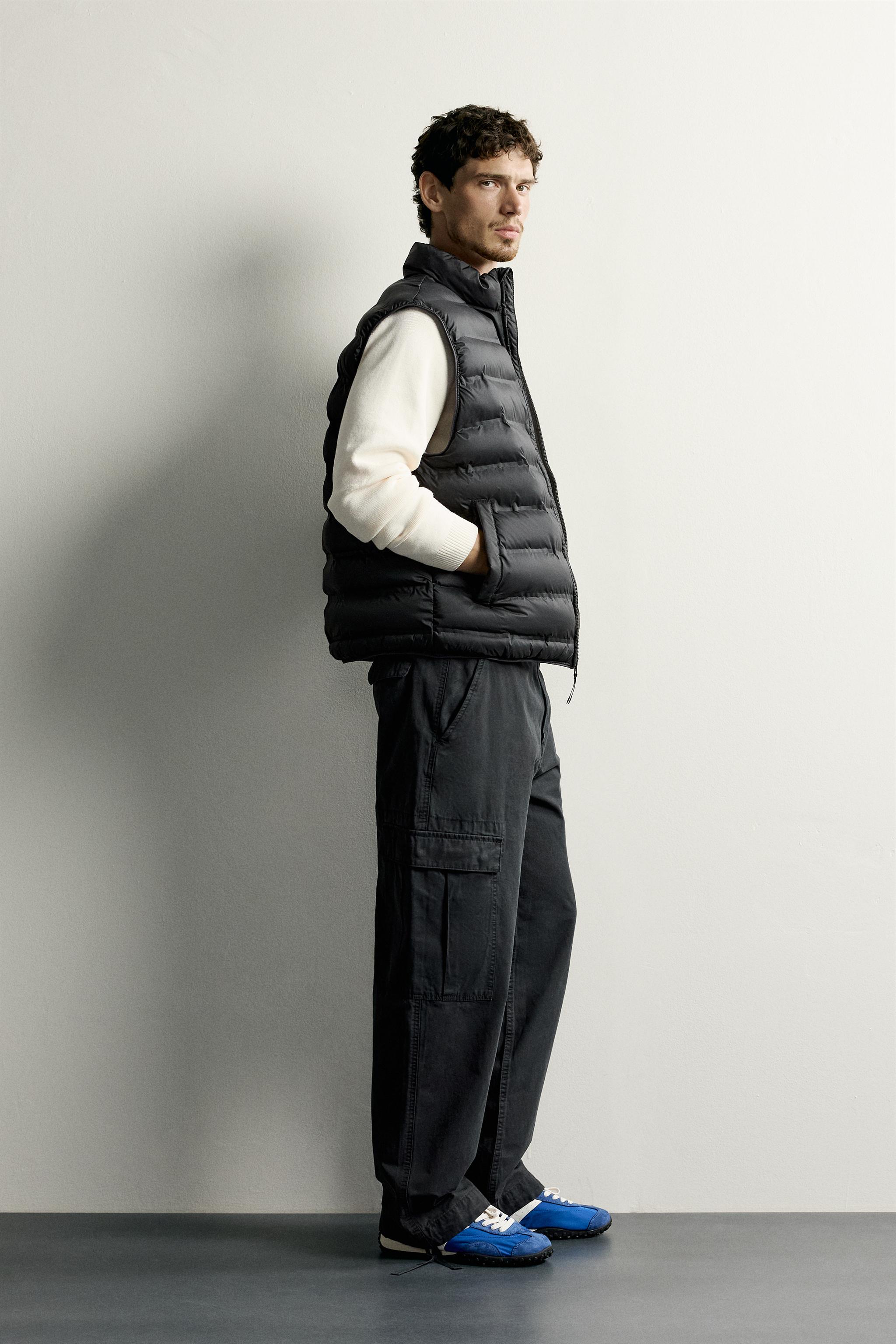 LIGHTWEIGHT WATER REPELLENT PUFFER VEST