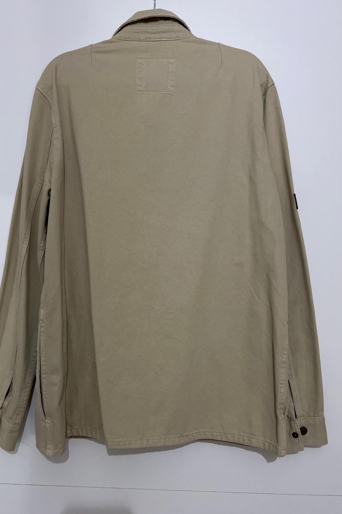 SOBRECAMISA CON MOTIVO PARCHES - Image 3