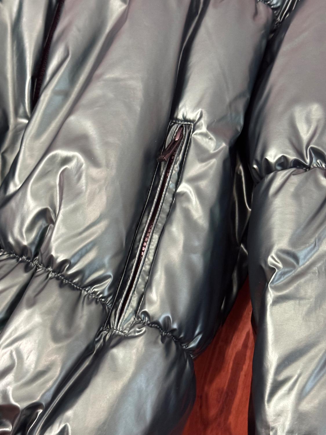 VINYL-EFFECT PUFFER COAT - Image 4