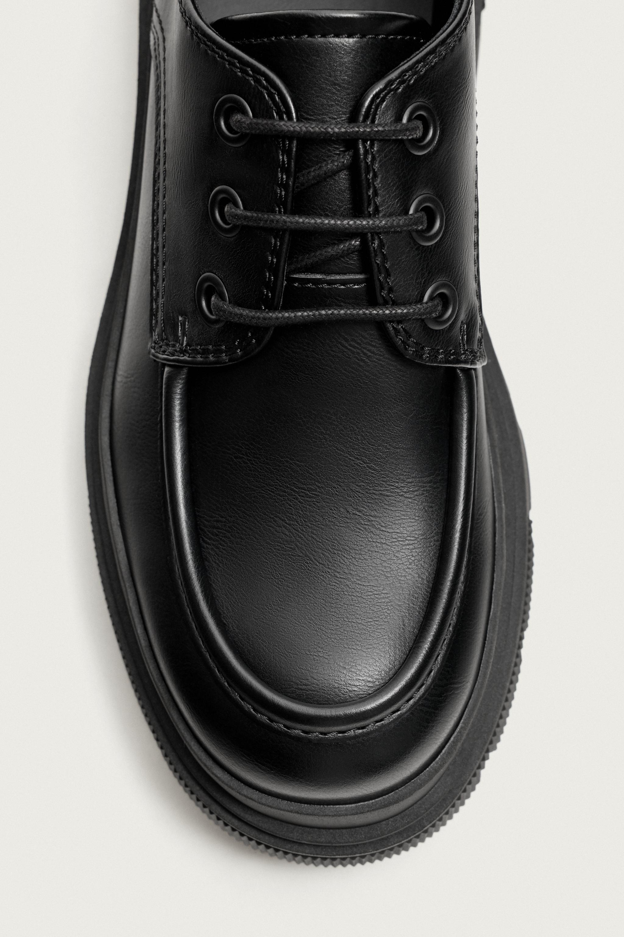 CHUNKY MOC TOE SHOES