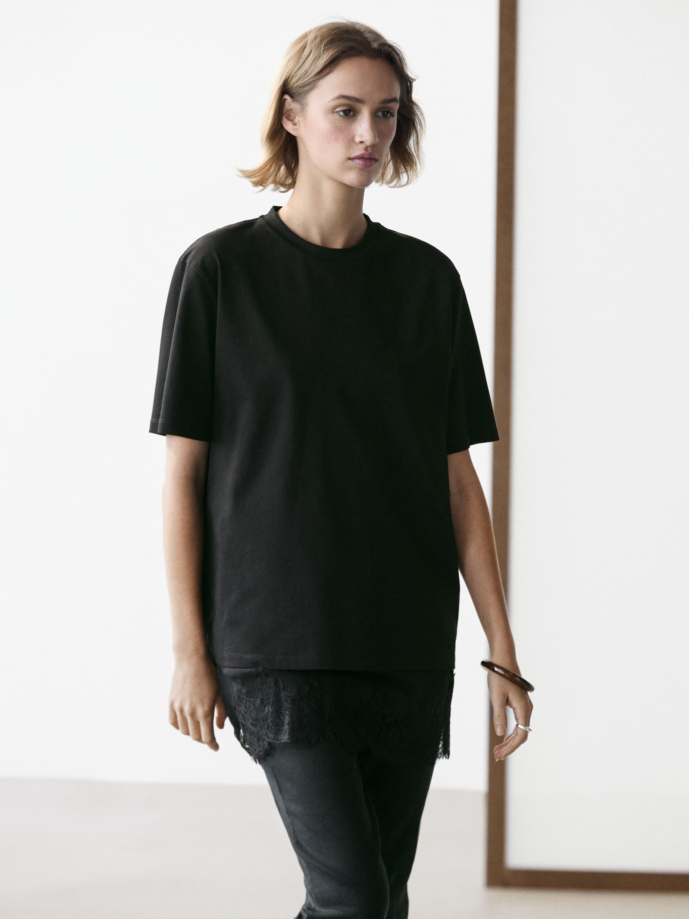 T-shirt à manches courtes avec détails en dentelle