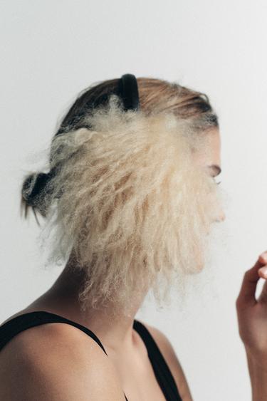 100% SHEEPSKIN LEATHER EARMUFFS - Ecru by Zara