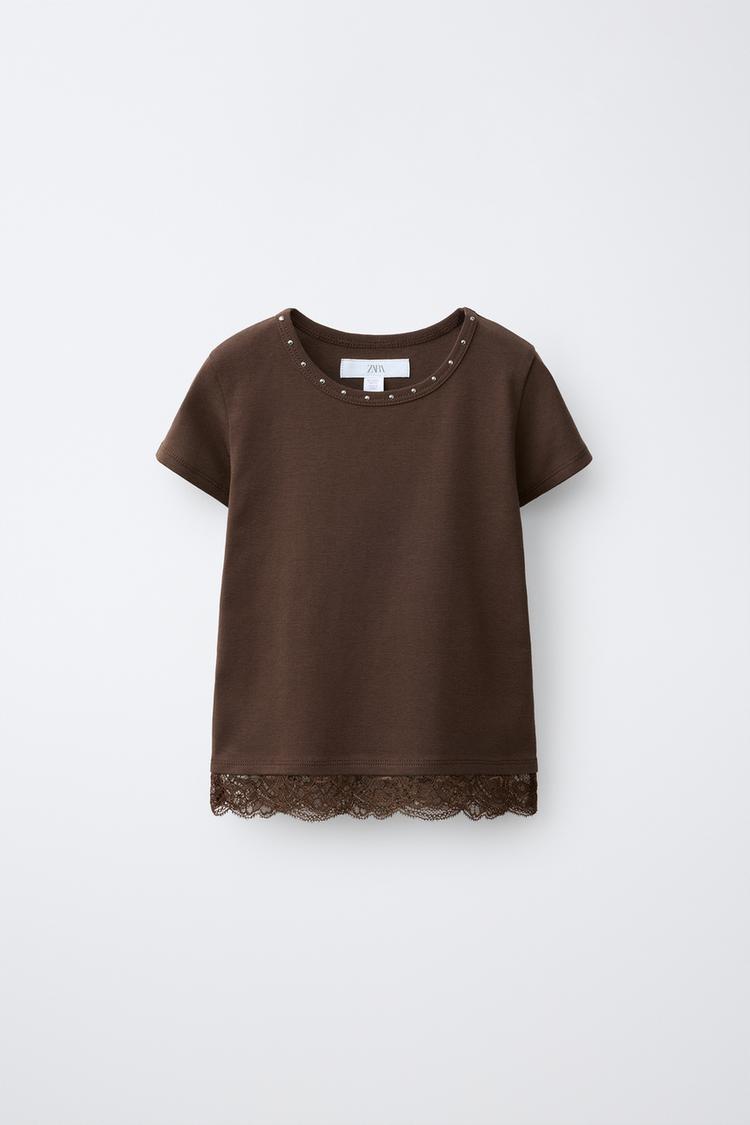 STUDDED LACE HEM T-SHIRT — Brown