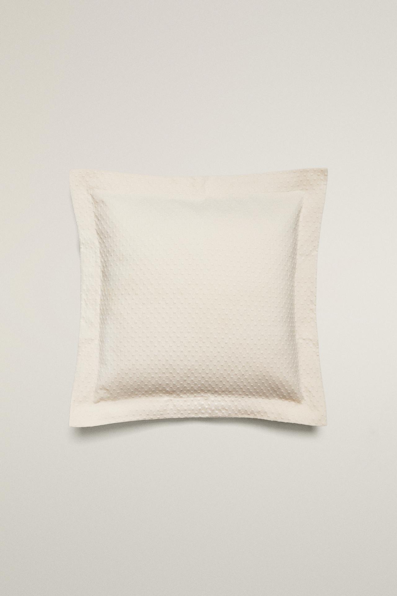 THROW PILLOW COVER WITH POLKA DOT DESIGN — Beige