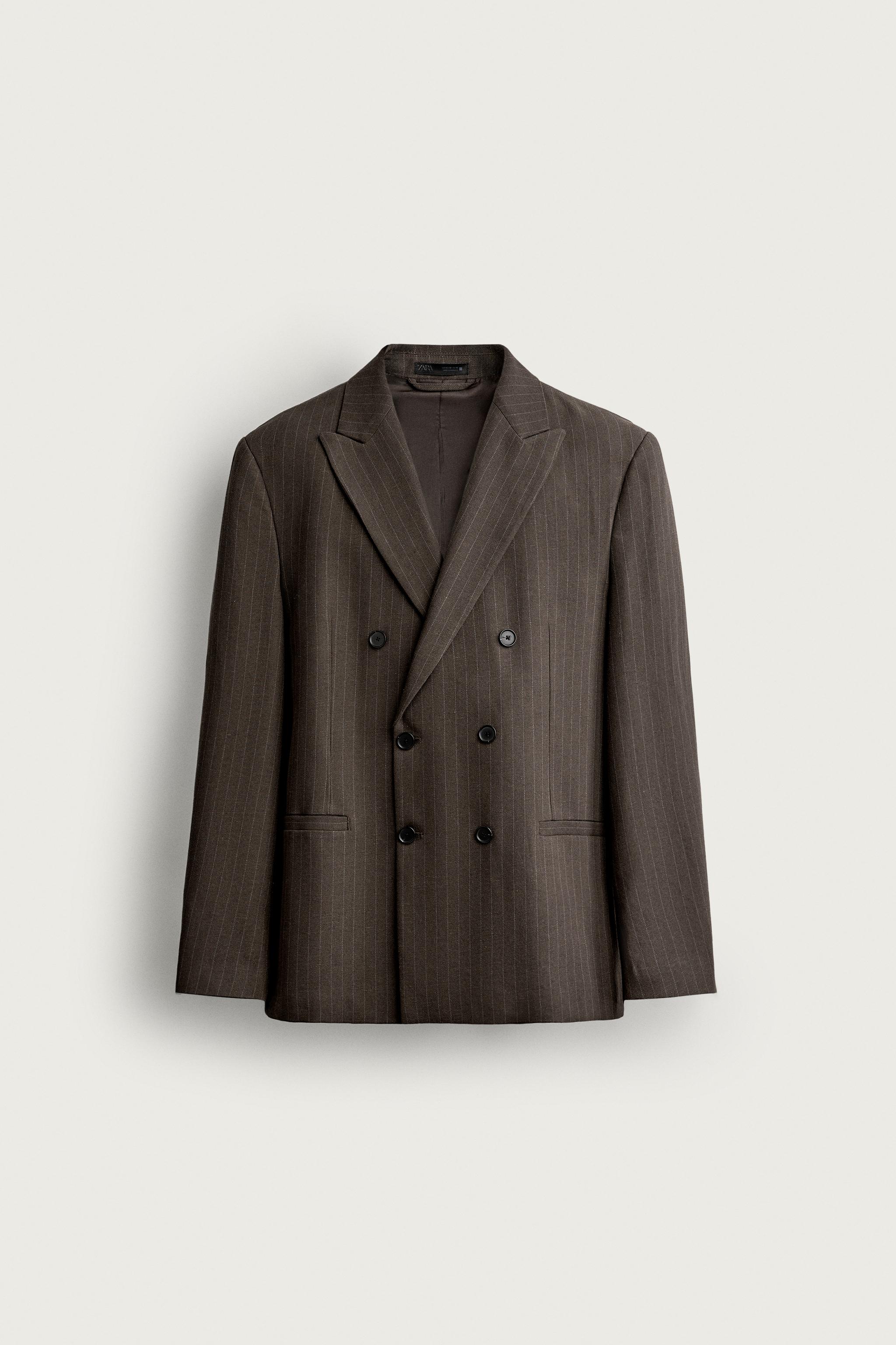 PINSTRIPE DOUBLE-BREASTED SUIT BLAZER