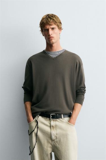 BASIC V-NECK SWEATER - Brown by Zara