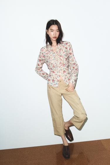 CAMISA ESTAMPADO FLORES VOLANTES - único de Zara