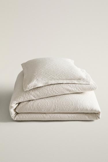 COTTON BEDSPREAD WITH GEOMETRIC DESIGN - Ecru by Zara