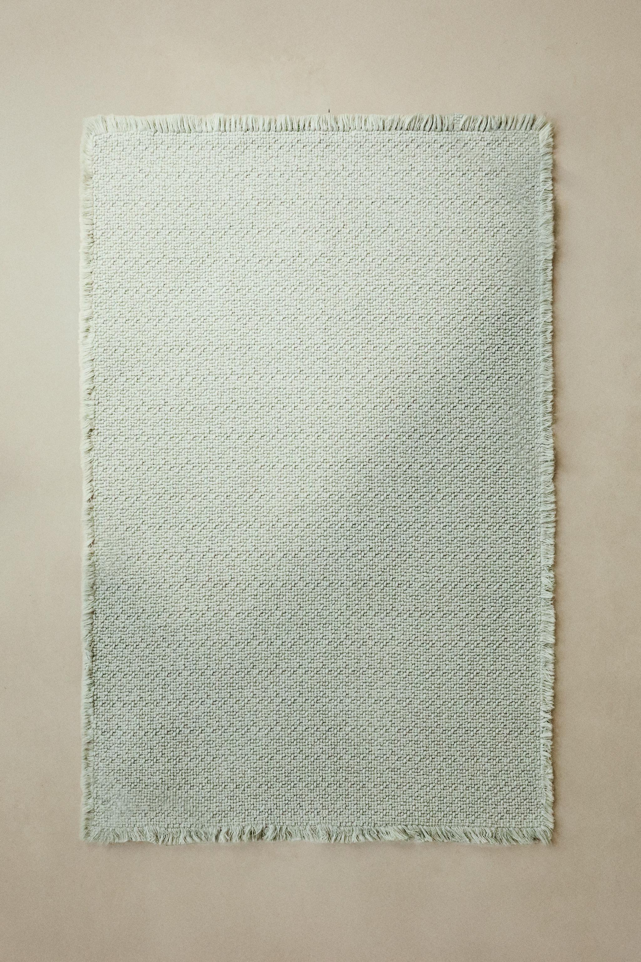 WOVEN BATH MAT