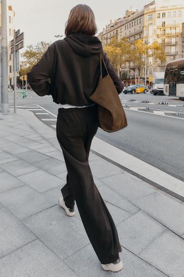 HOODIE - Dark brown by Zara