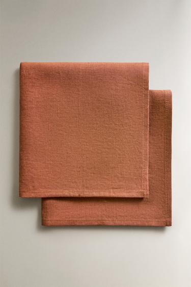 PACK OF COLOURED WASHED LINEN NAPKINS (PACK OF 2) - Brick by Zara