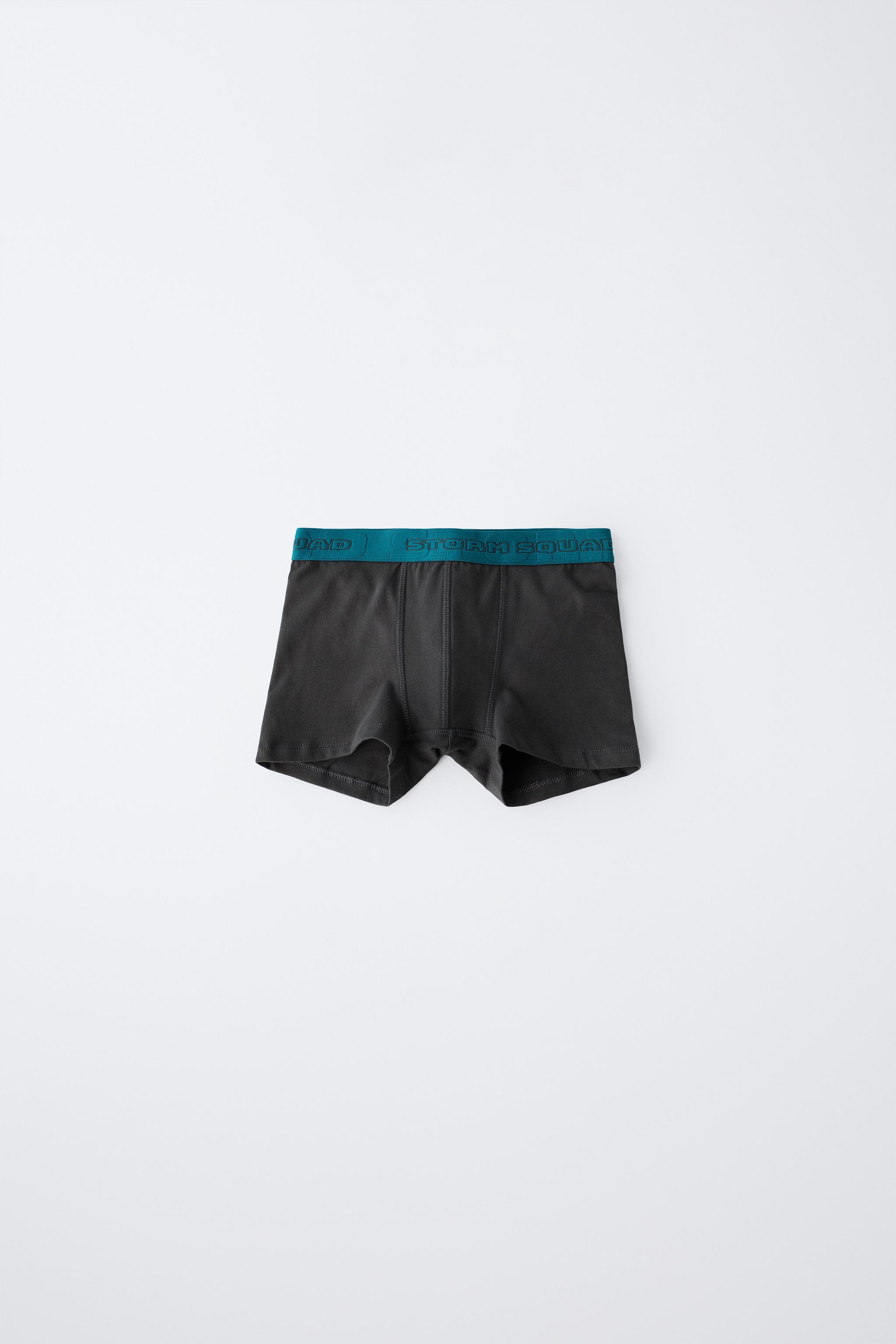 AGES 6-14 / THREE-PACK OF EMBOSSED TEXT BOXERS