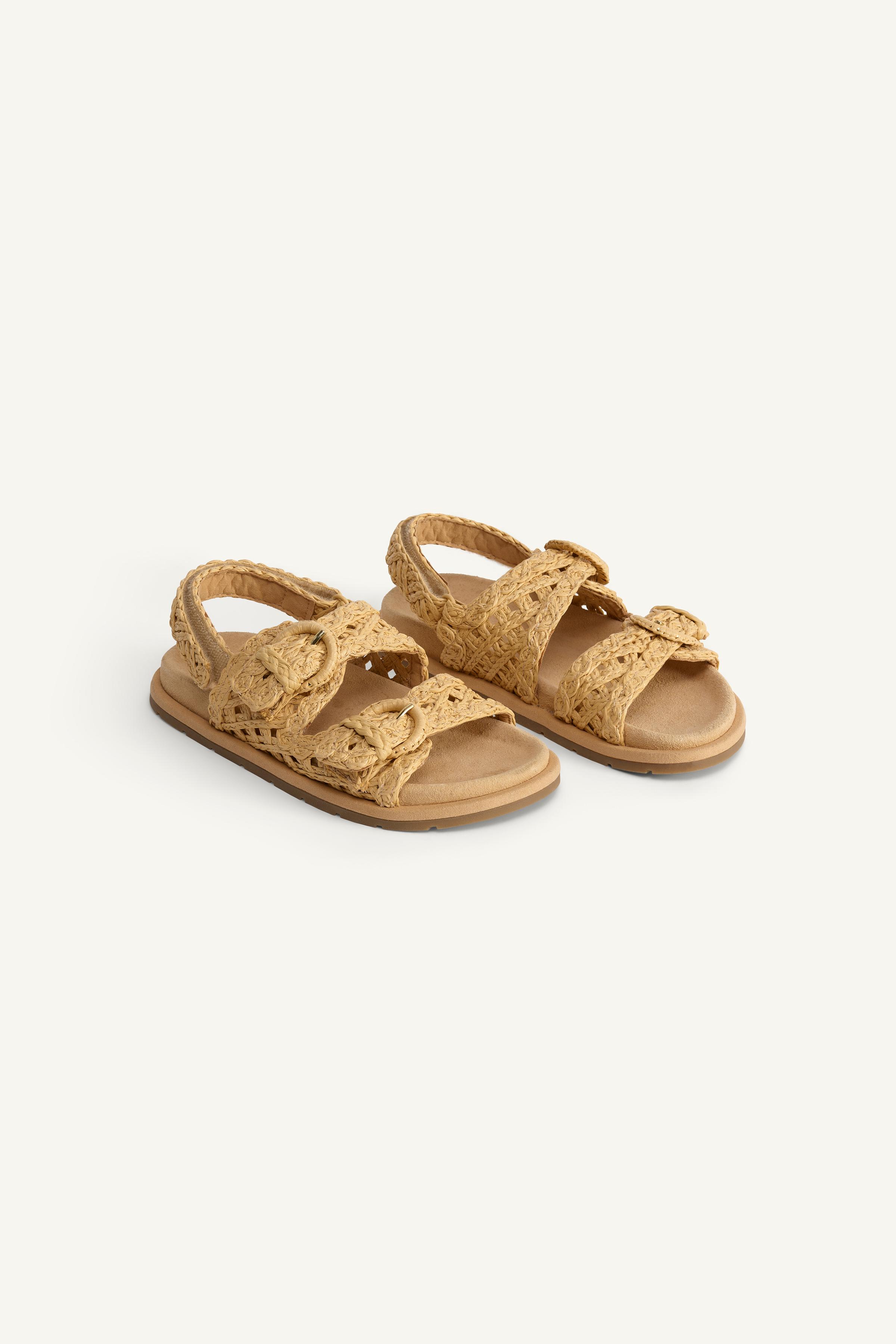 RAFFIA-EFFECT BUCKLE SANDALS - Off White | ZARA United States