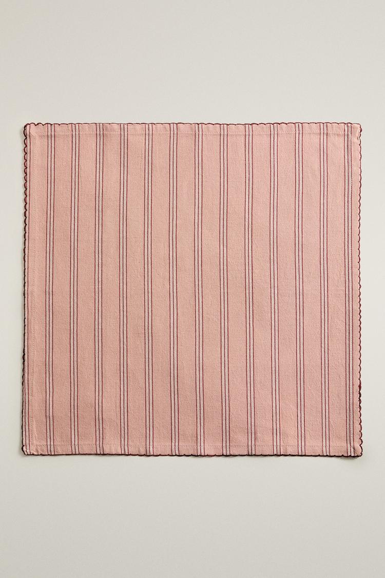 STRIPED COTTON NAPKINS WITH SCALLOPED EDGE (PACK OF 2) — Pink