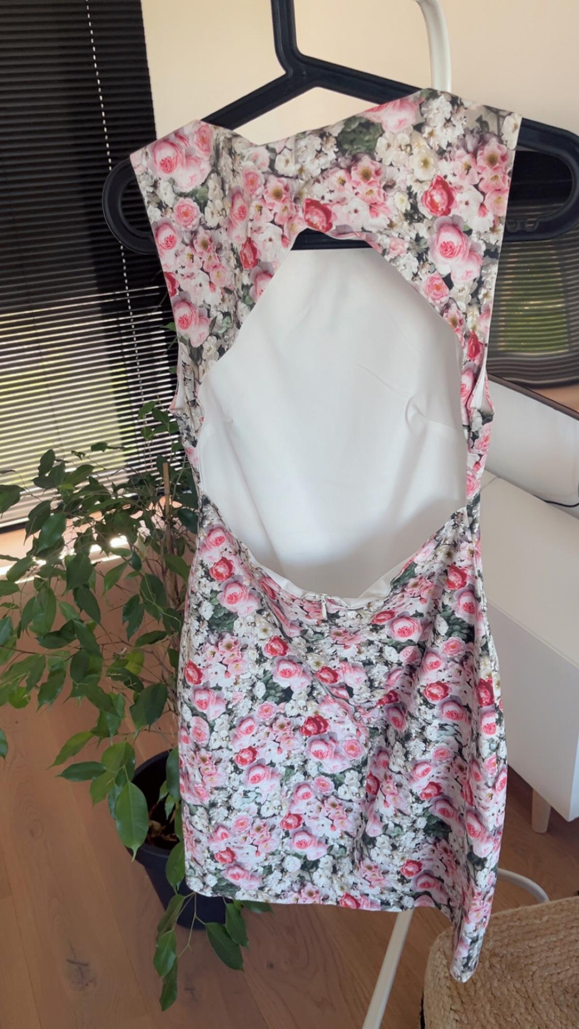 ROBE - Image 2