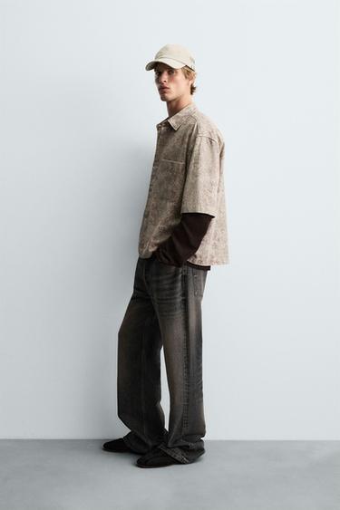 CHEMISE COUPE DÉCONTRACTÉE À IMPRIMÉ ABSTRAIT - Imprimée de Zara - Image 3