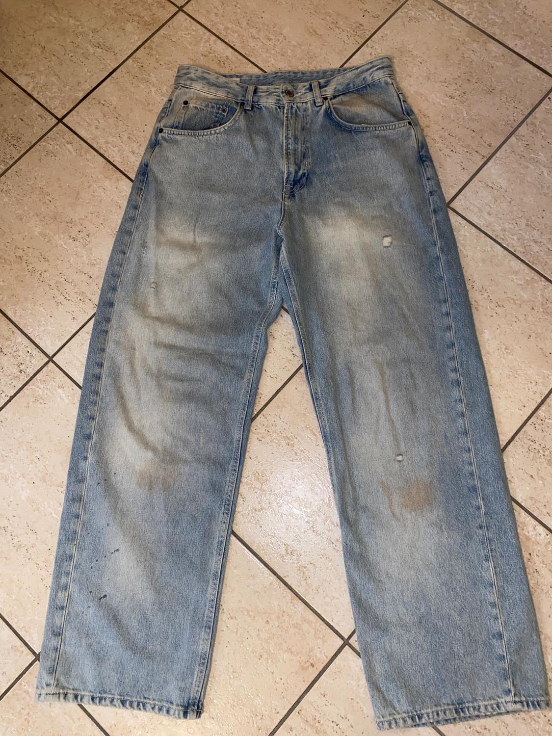 FADED BAGGY-FIT JEANS