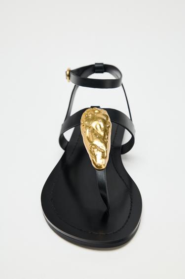 FLAT SANDALS WITH METAL PIECE - Black by Zara - Image 4