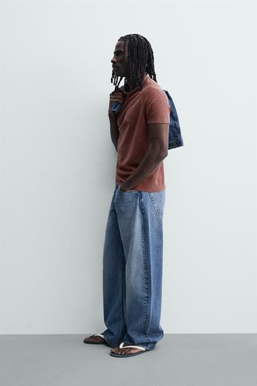 T-SHIRT EN MAILLE À IMPRIMÉS DÉLAVÉS - Rouge de Zara - Image 3