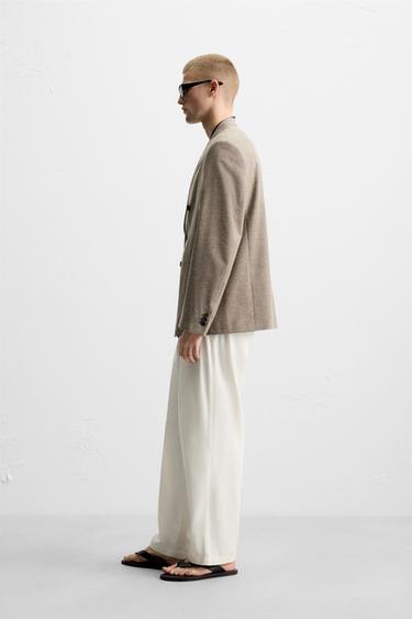 TEXTURED DOUBLE-BREASTED BLAZER - Brown by Zara - Image 4