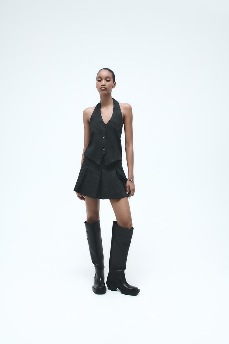 Yalangoch qizlar sakrayapti