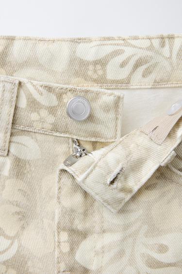 SHORT EN JEAN À MOTIF FEUILLES - Jaune de Zara - Image 2
