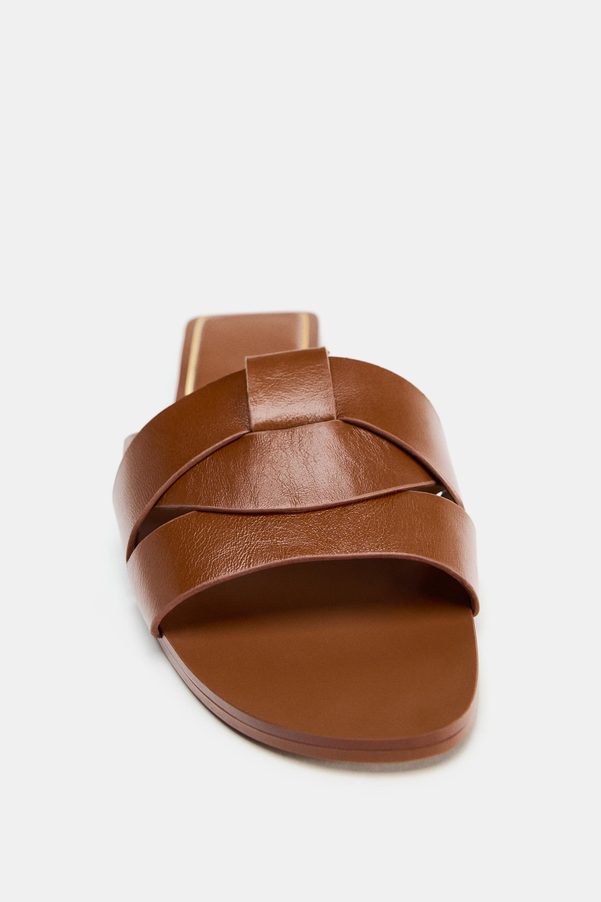 Женские сандалии Zara CROSSED LEATHER FLAT SANDALS — фото 4