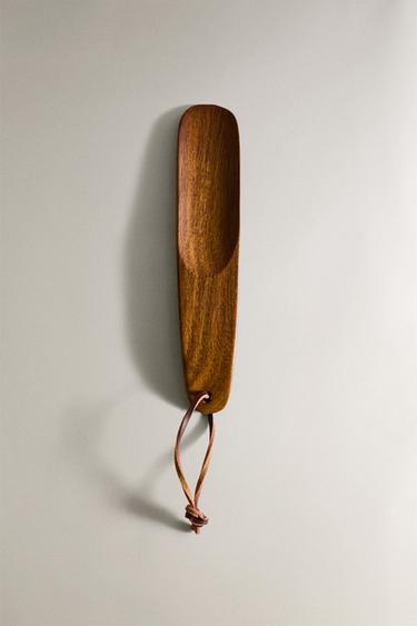 ACACIA WOOD SHOEHORN - Light beige by Zara - Image 0