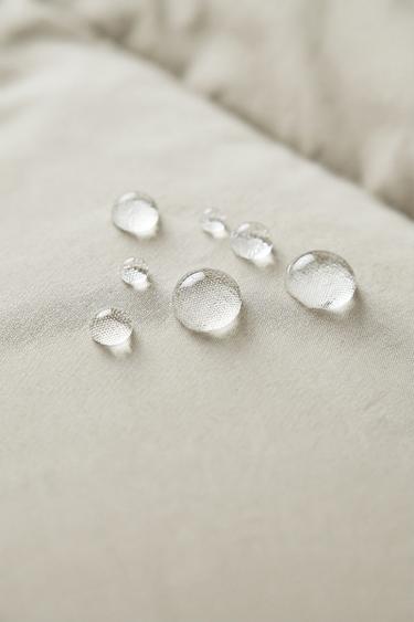 BLOUSON NYLON RÉVERSIBLE POLAIRE - Écru de Zara - Image 9