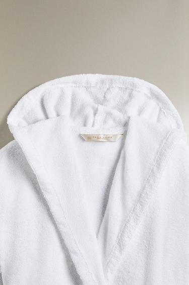 HOODED BATHROBE (360 GXM²) — White 2