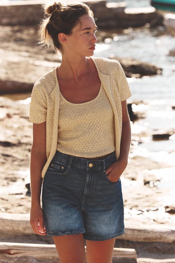 Veste Sans Manches En Maille Bouclette Ecru - Zlata Creme - Des Petits Veste Sans Manches En Maille Bouclette Ecru - Zlata Creme - Des Petits