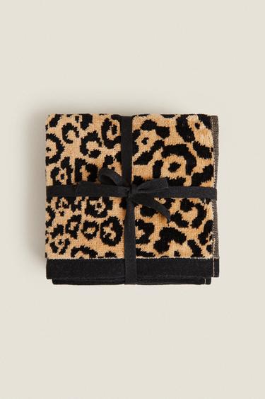 Zara SET OF ANIMAL PRINT VELOUR HAND TOWELS (SET OF 3) - Leopard