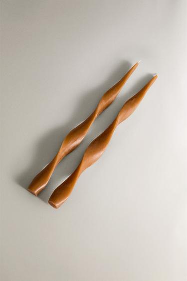 LOT DE BOUGIES DÉCORATIVES POUDRÉES (LOT DE 2) - Crème de Zara - Image 1