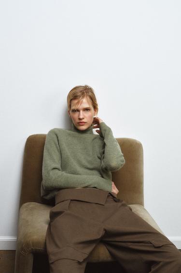 PULL EN MAILLE MANCHES CHAUVE-SOURIS - Vert clair de Zara - Image 3