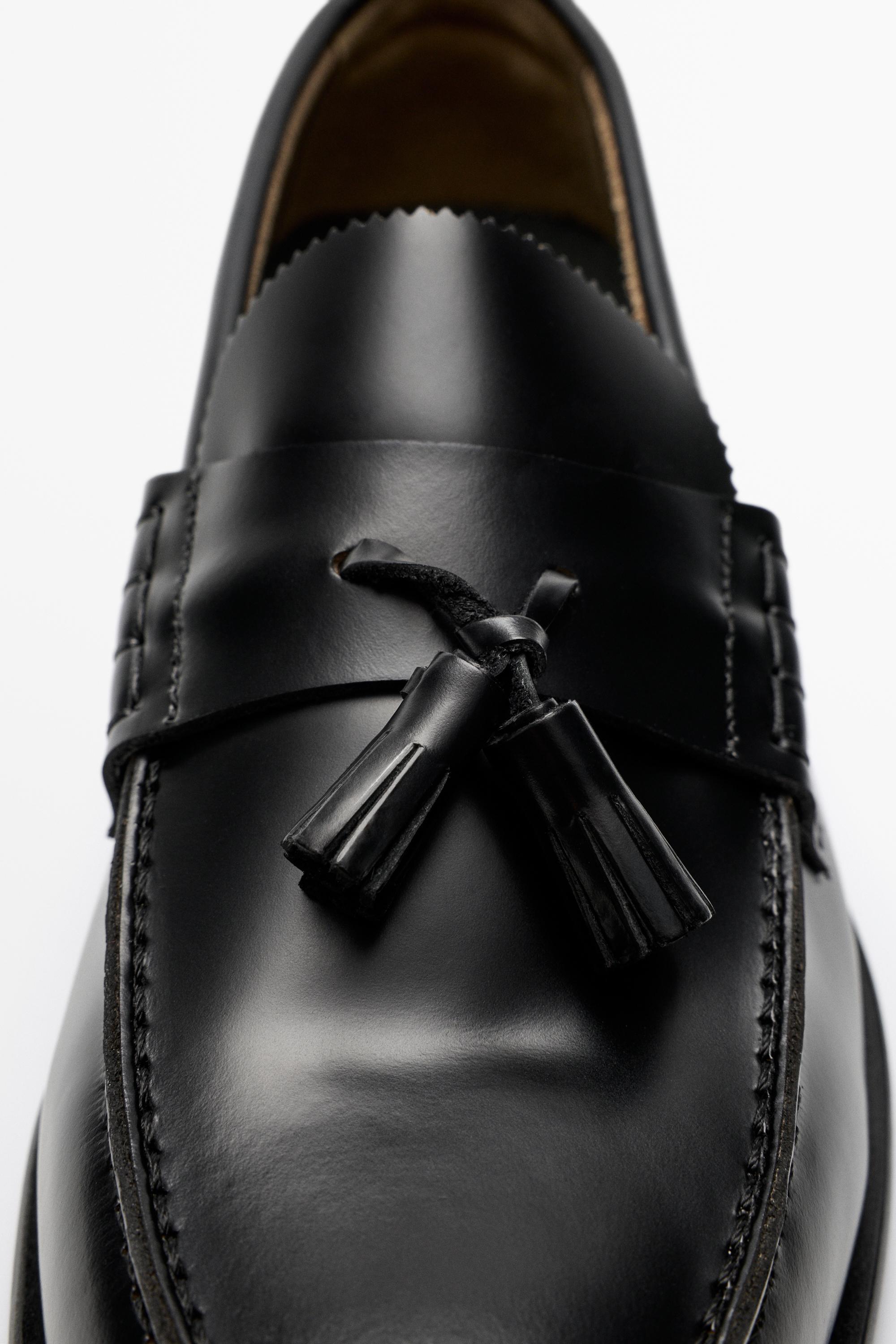 Leather tassel loafer