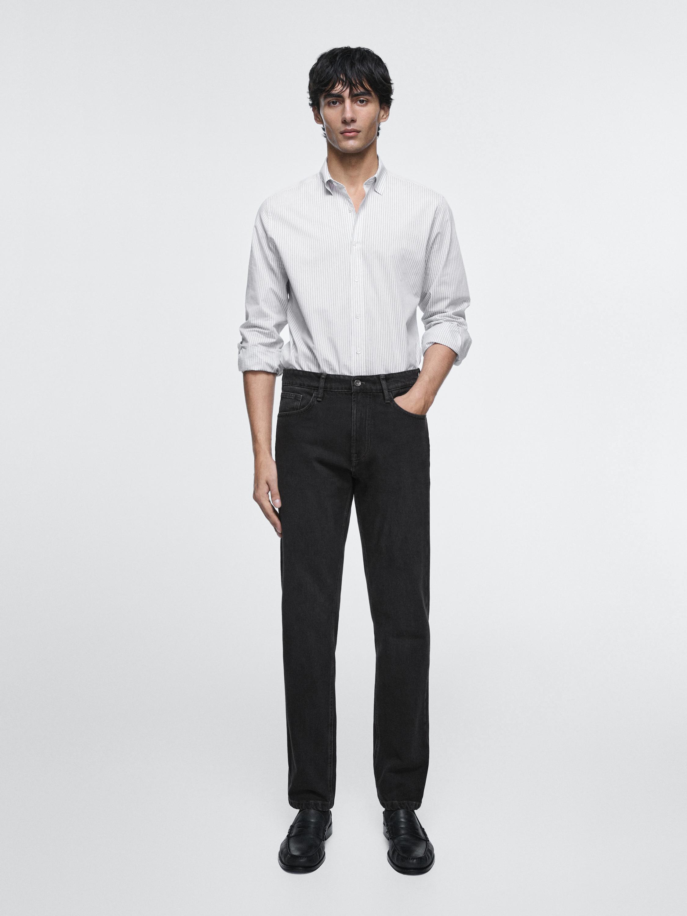 Tapered fit jeans