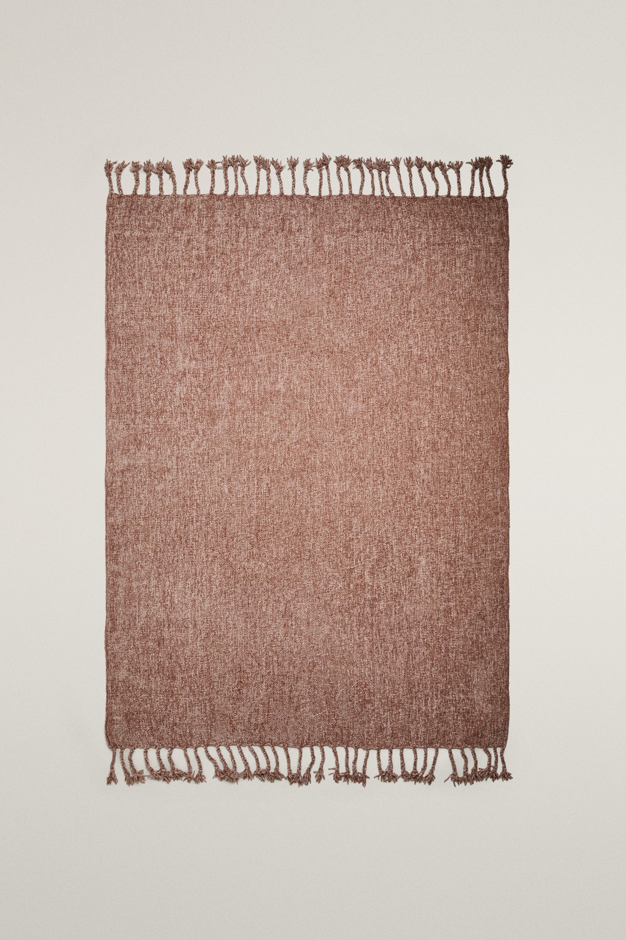 CHUNKY CHENILLE BLANKET