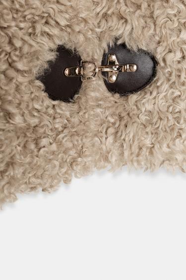 VESTE EFFET FOURRURE AVEC BRANDENBOURGS - Marron clair de Zara - Image 8