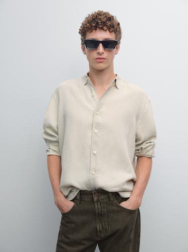 Camisa regular fit acabado maltinto - Beige de Zara