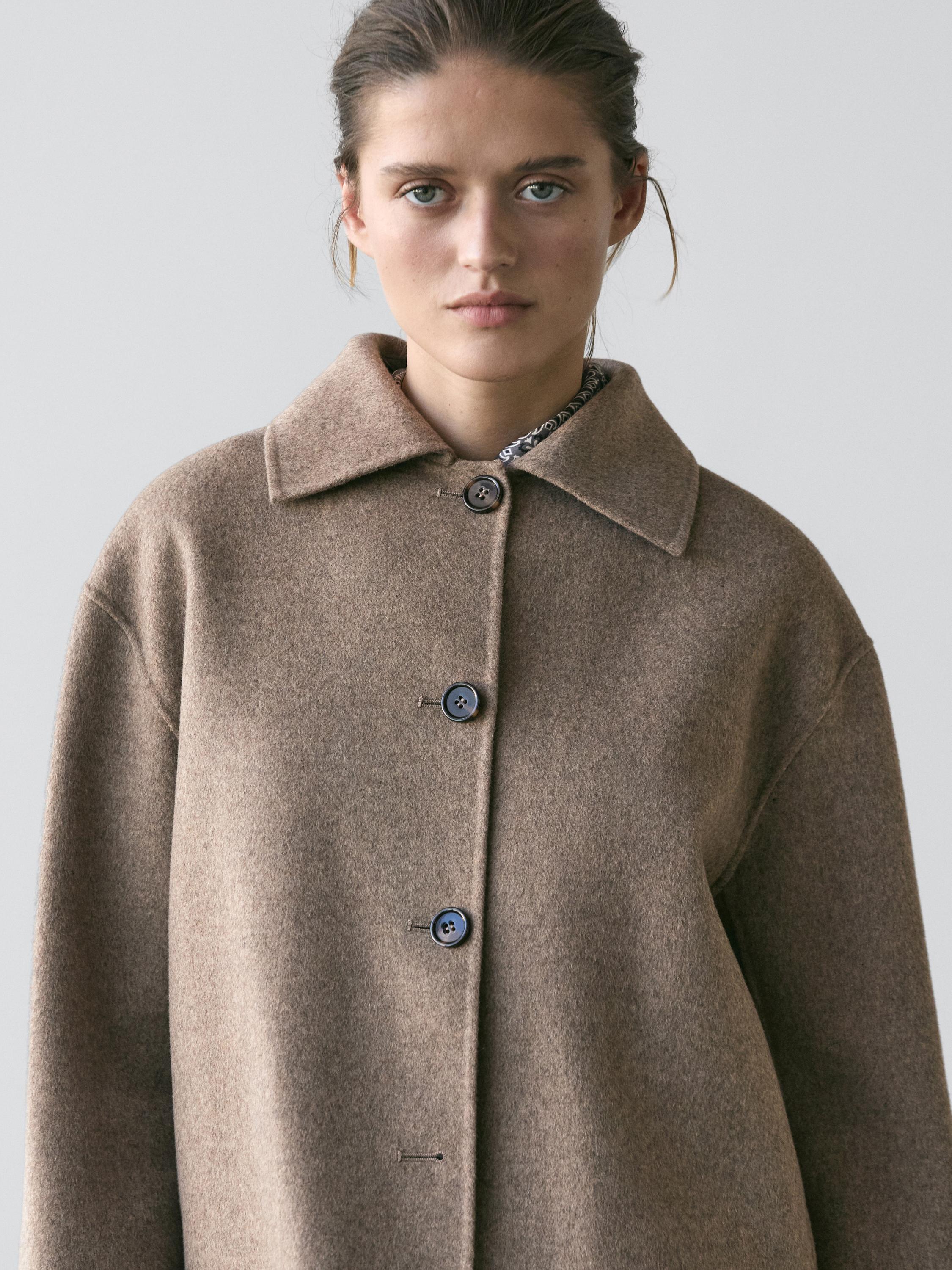 Short wool blend coat with buttons