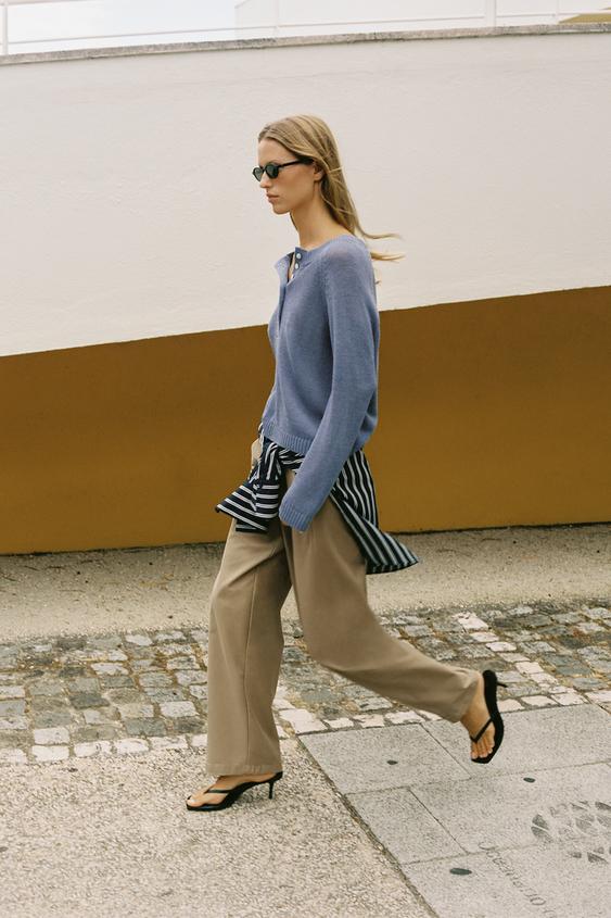 PULL EN MAILLE À BOUTONS - Bleu de Zara - Image 2