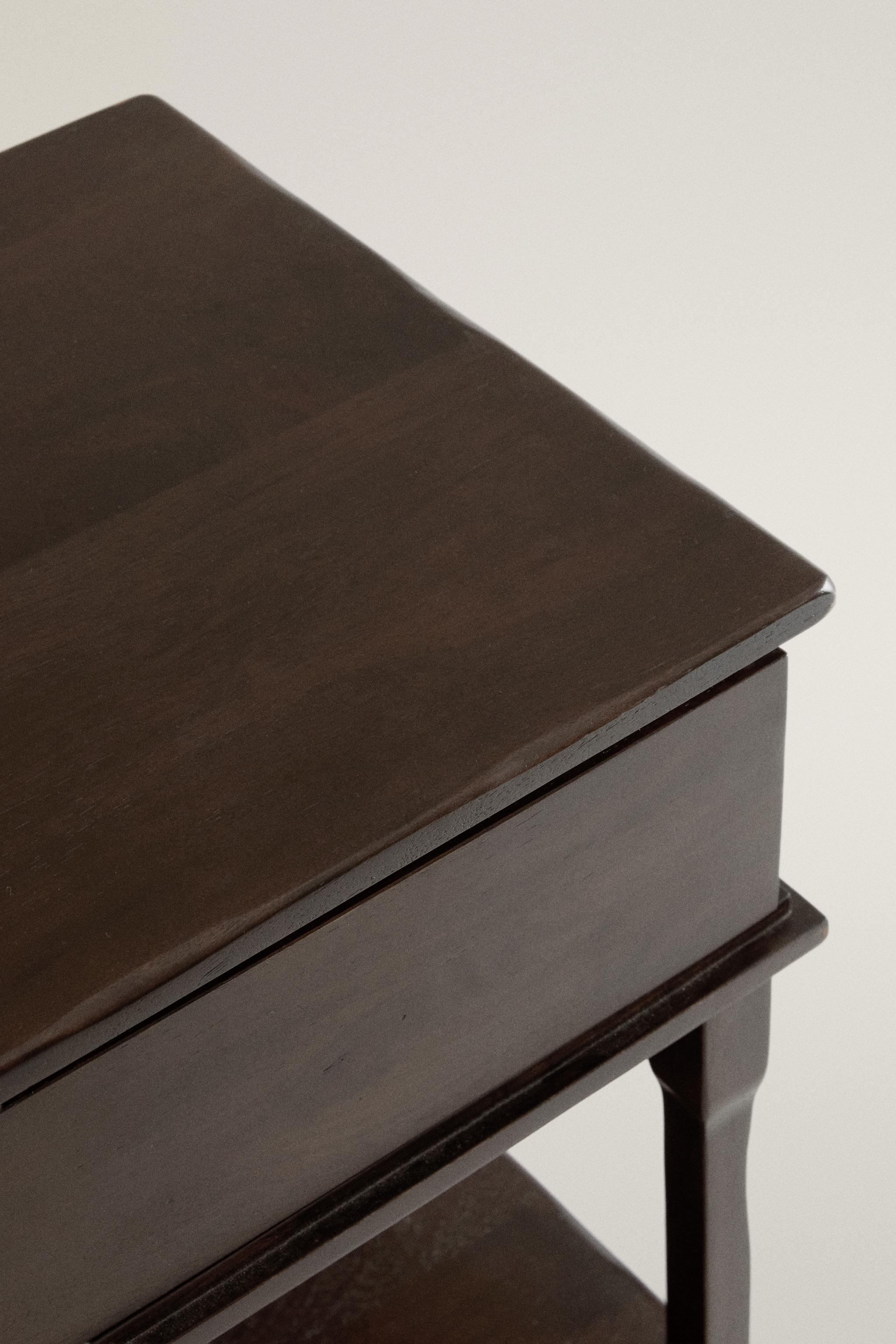 MEUBLE DE RANGEMENT EN BOIS