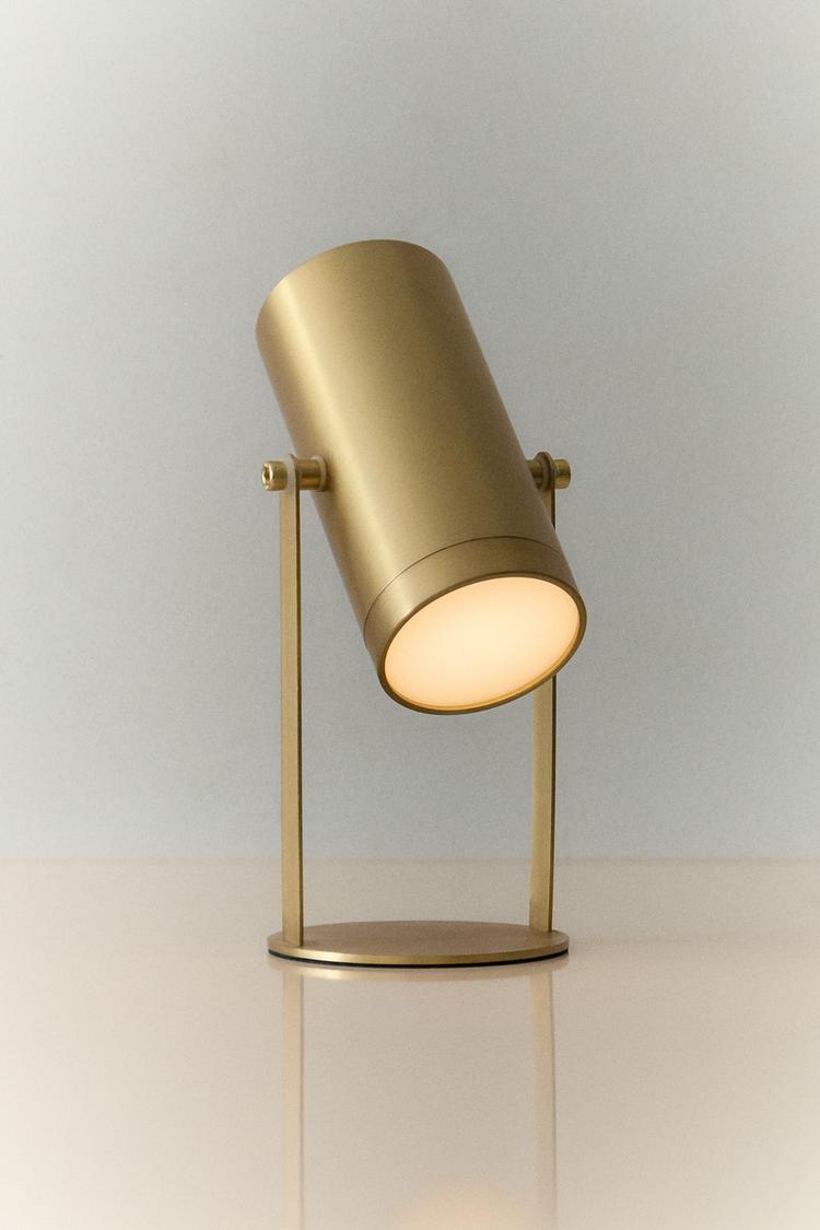 LAMP | CORDLESS USB RECHARGEABLE TABLE SPOTLIGHT — Bronze