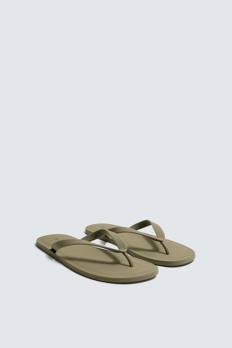 ZARA STRAPPY SANDALS