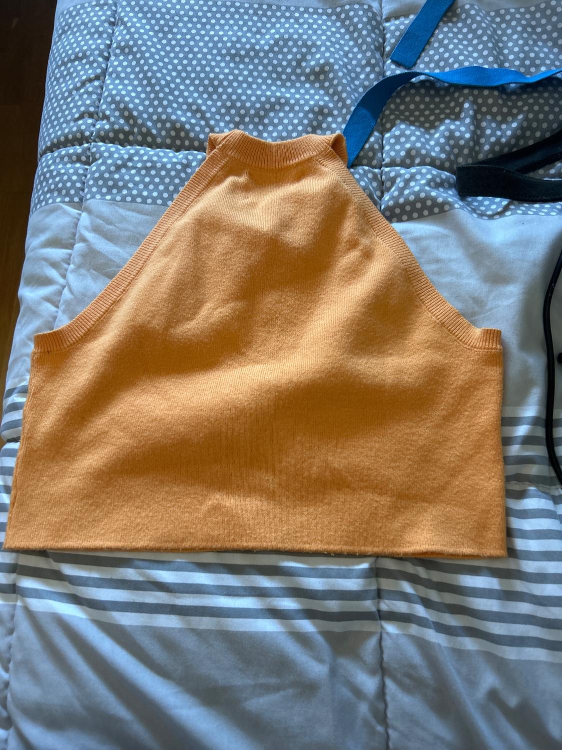 RIBBED HALTER TOP - Image 2