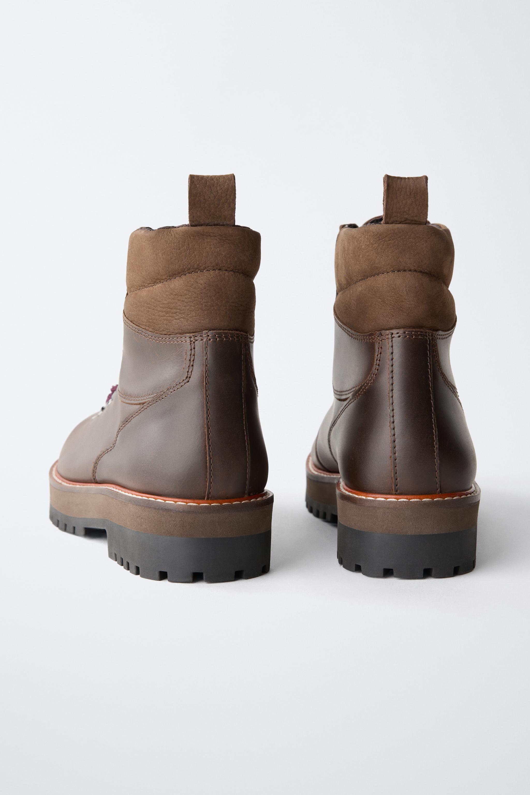 BOTTINES À LACETS EN CUIR