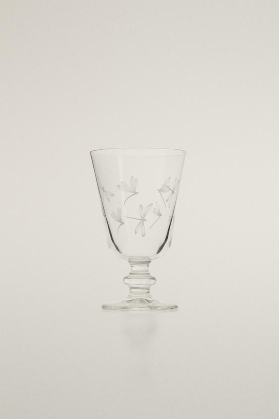 TAÇA DE VIDRO COM TRANSFER DE LIBÉLULA - Branco da Zara - Imagem 0
