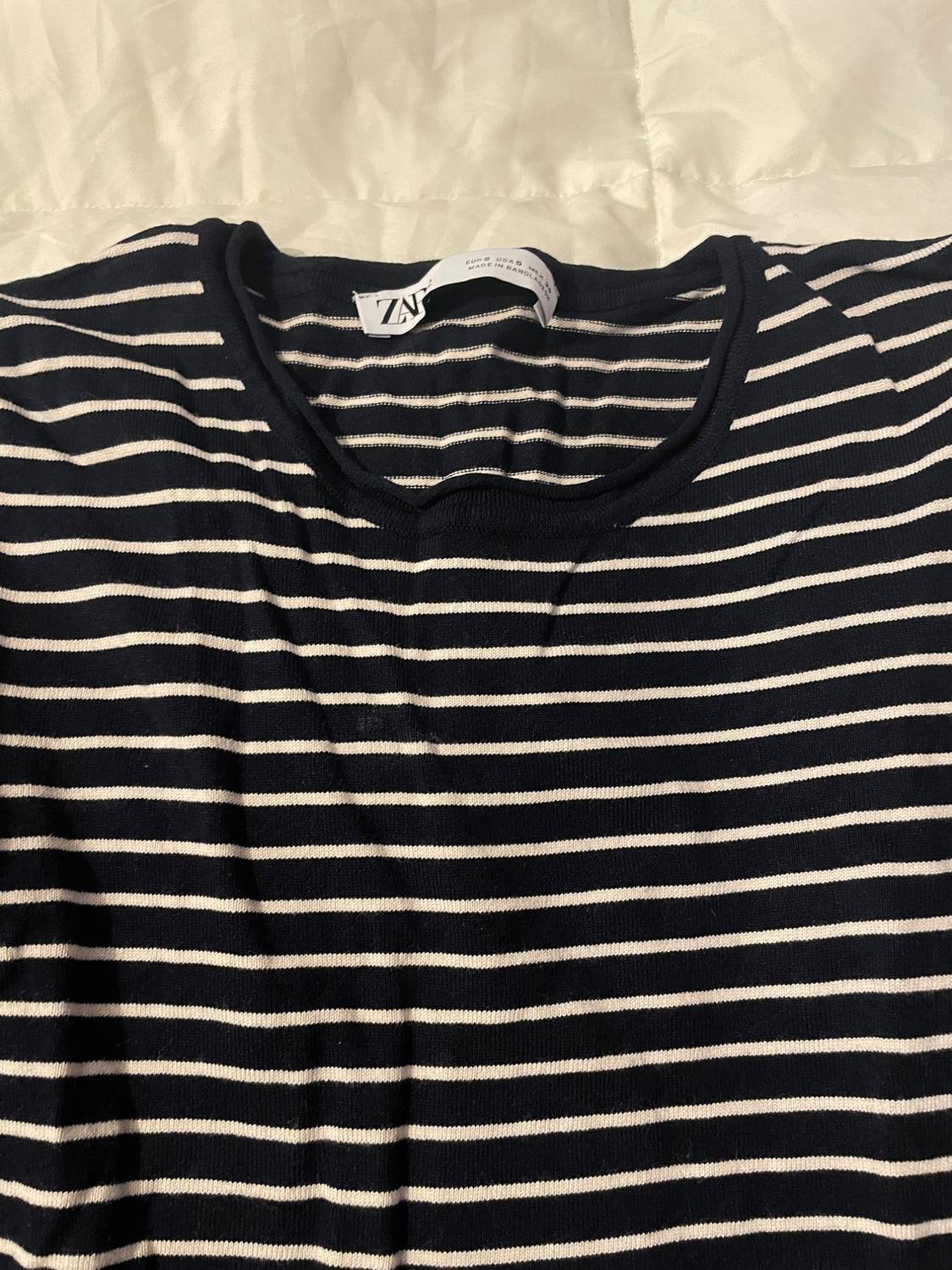 KNIT SWEATER WITH ROLLING TRIMS - Image 2
