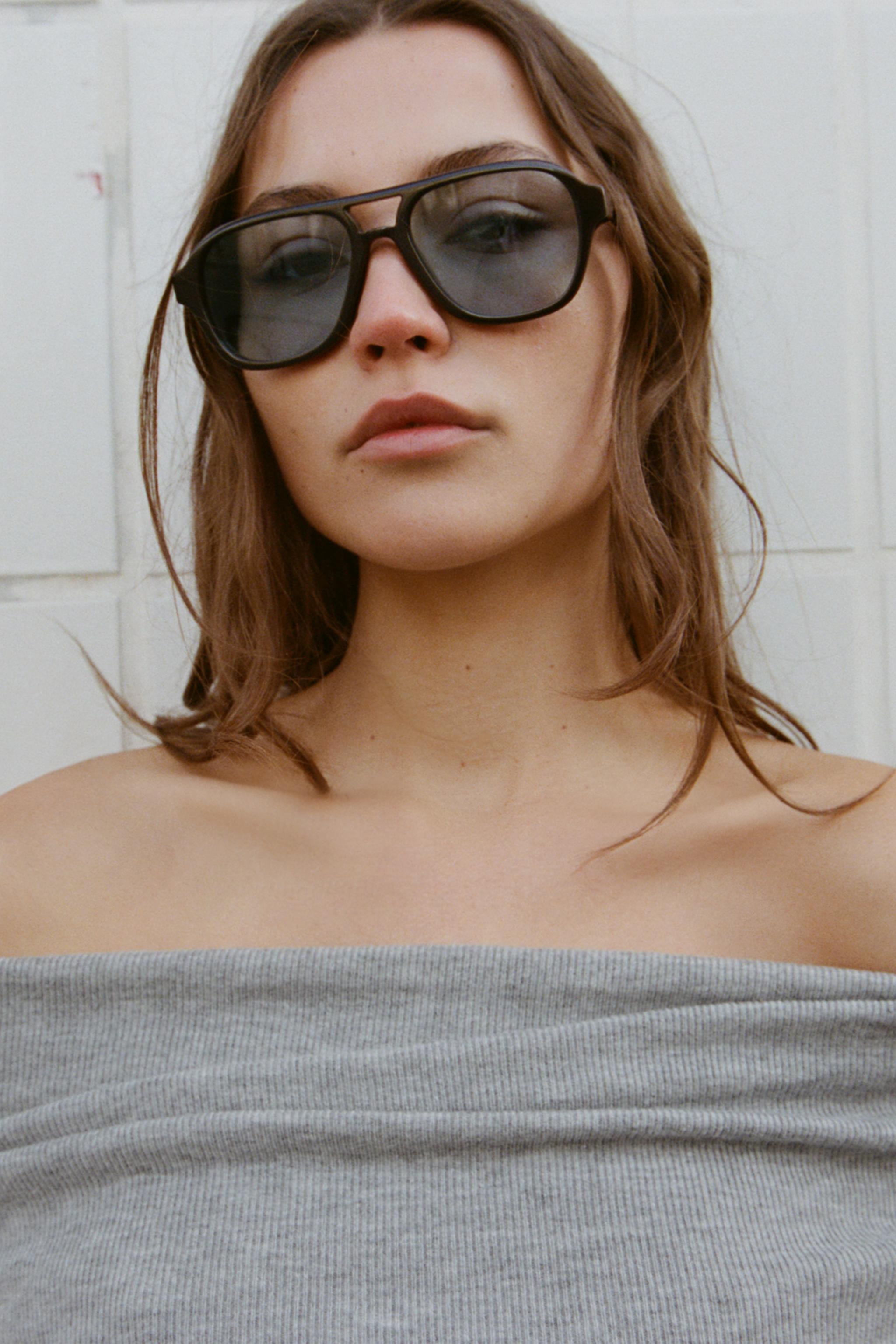 OFF SHOULDER KNIT JUMPER